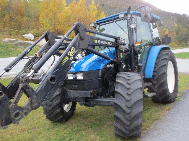 Trattore New Holland TL100DC