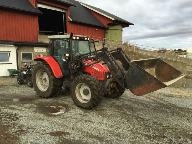 Massey Ferguson 5455